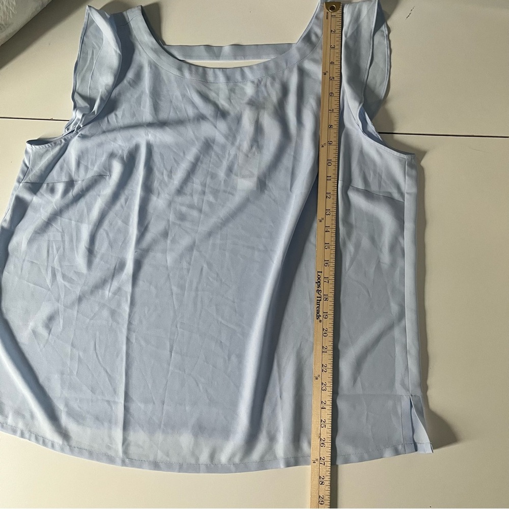 LOFT light blue sleeveless top - Picture 5 of 8